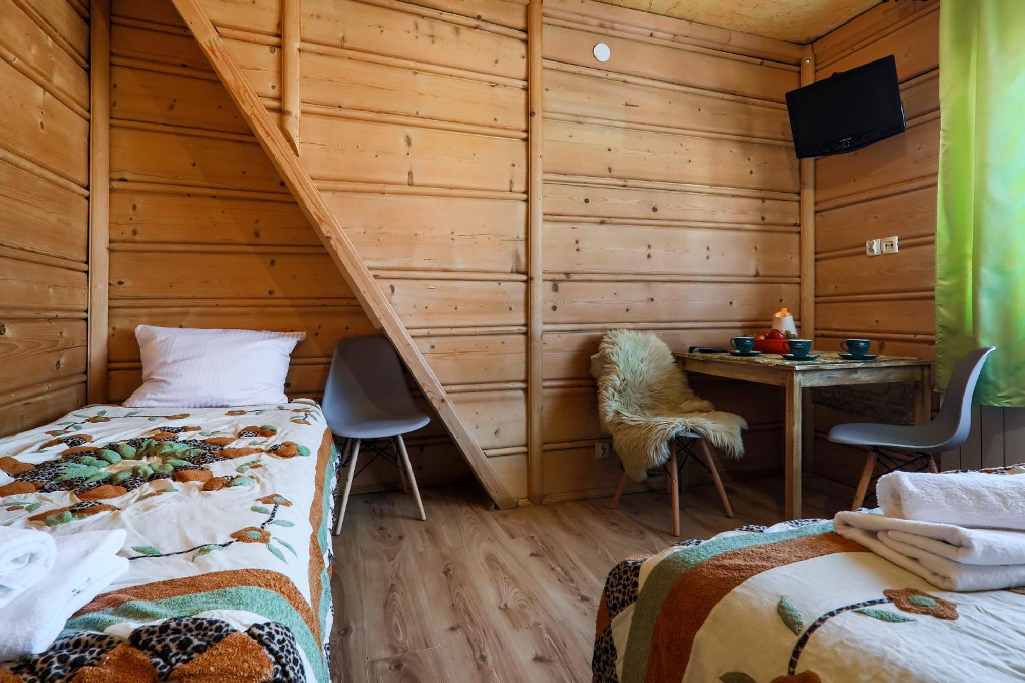 Grota Zbojnicka Apartament I Pokoje กลิตชารุฟ ภายนอก รูปภาพ